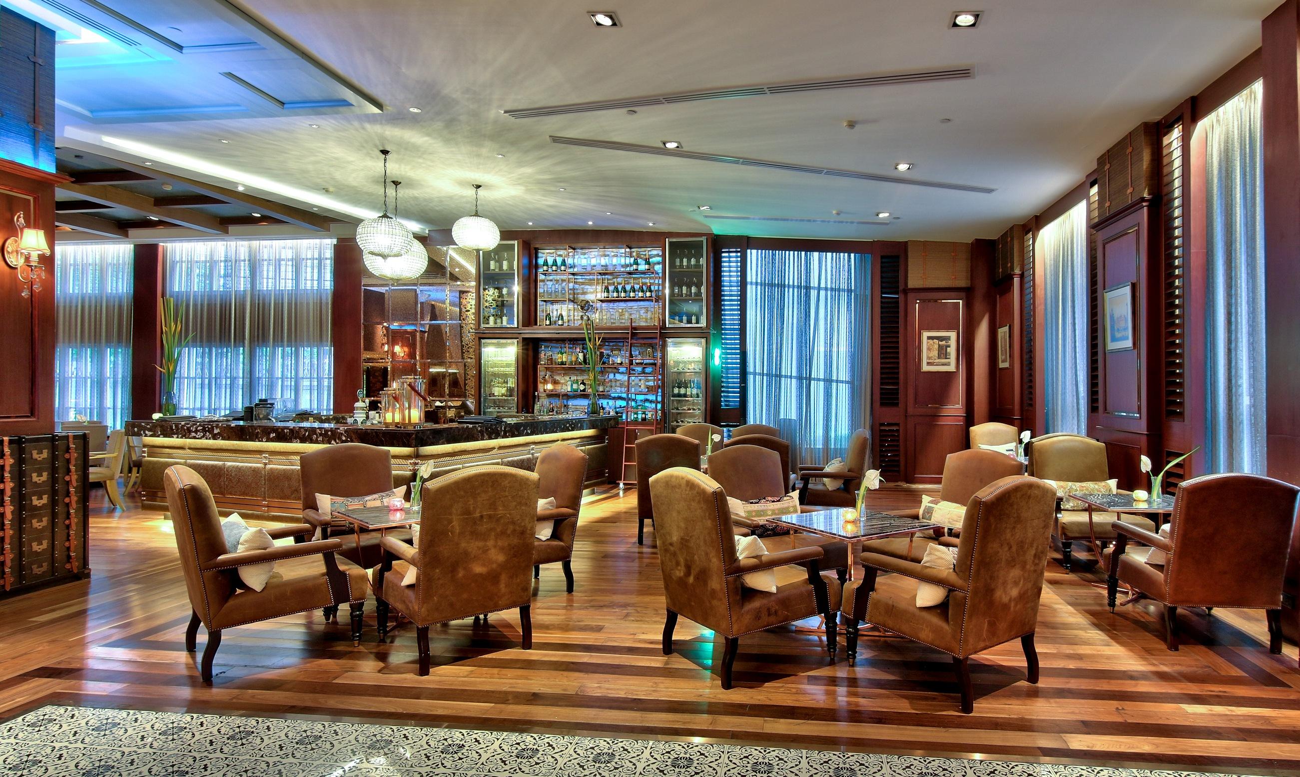 Radisson Suites Bangkok Sukhumvit Екстериор снимка
