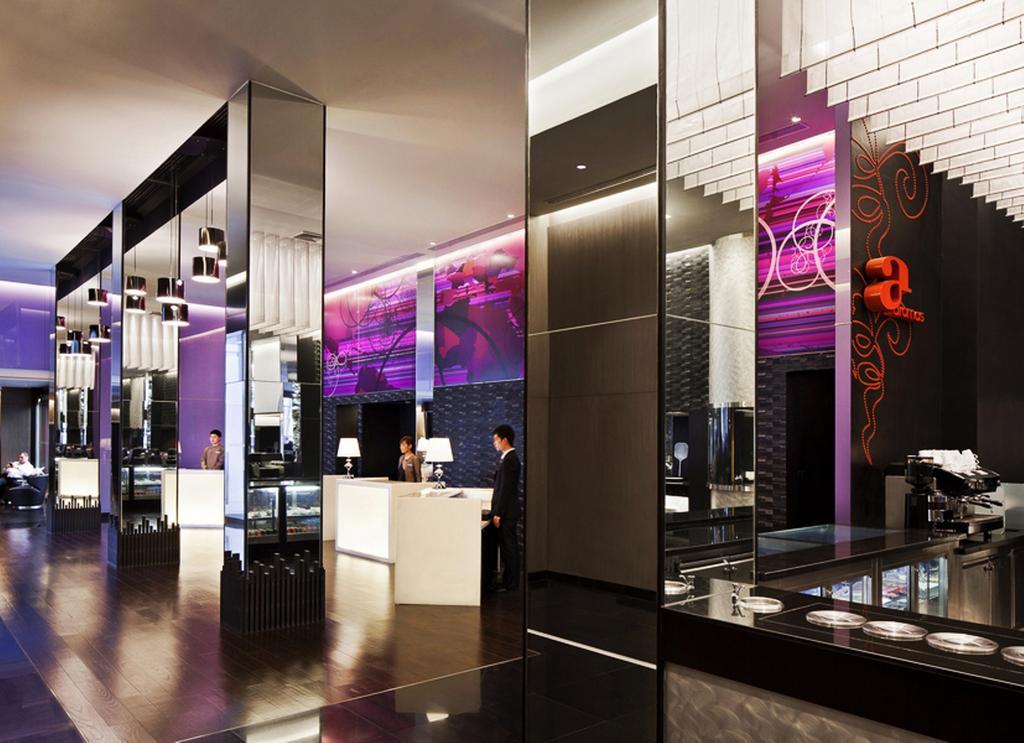 Radisson Suites Bangkok Sukhumvit Интериор снимка